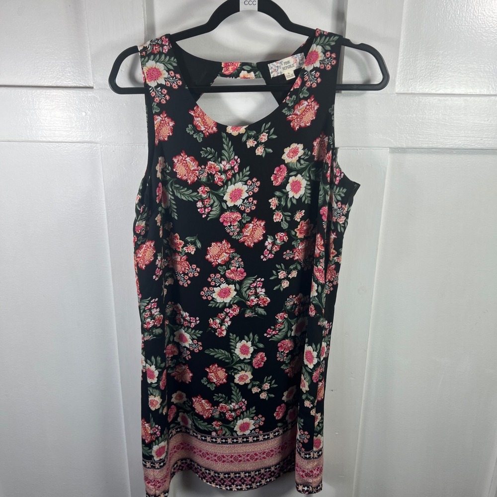 Pink Republic Black Floral Border Print Cutout Back Shift Dress PS830020PKL L